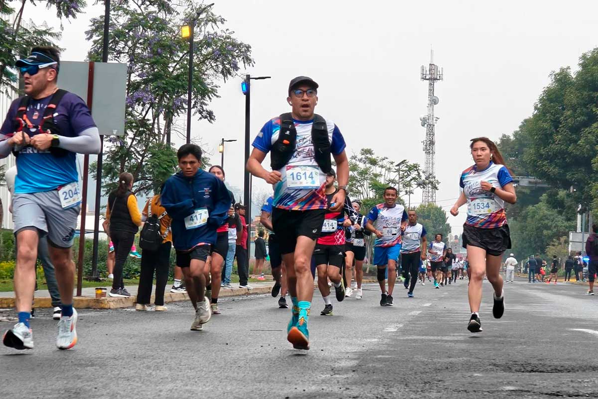 Éxito rotundo en el Medio Maratón Metepec 2025 con más de 2,700 corredores