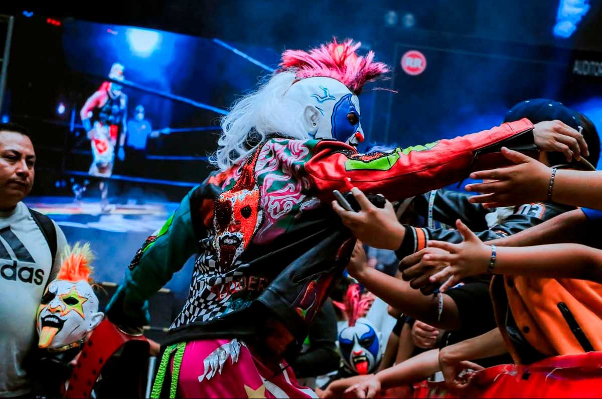 Psycho Clown triunfa en su regreso a Toluca con función estelar de lucha libre Triple A