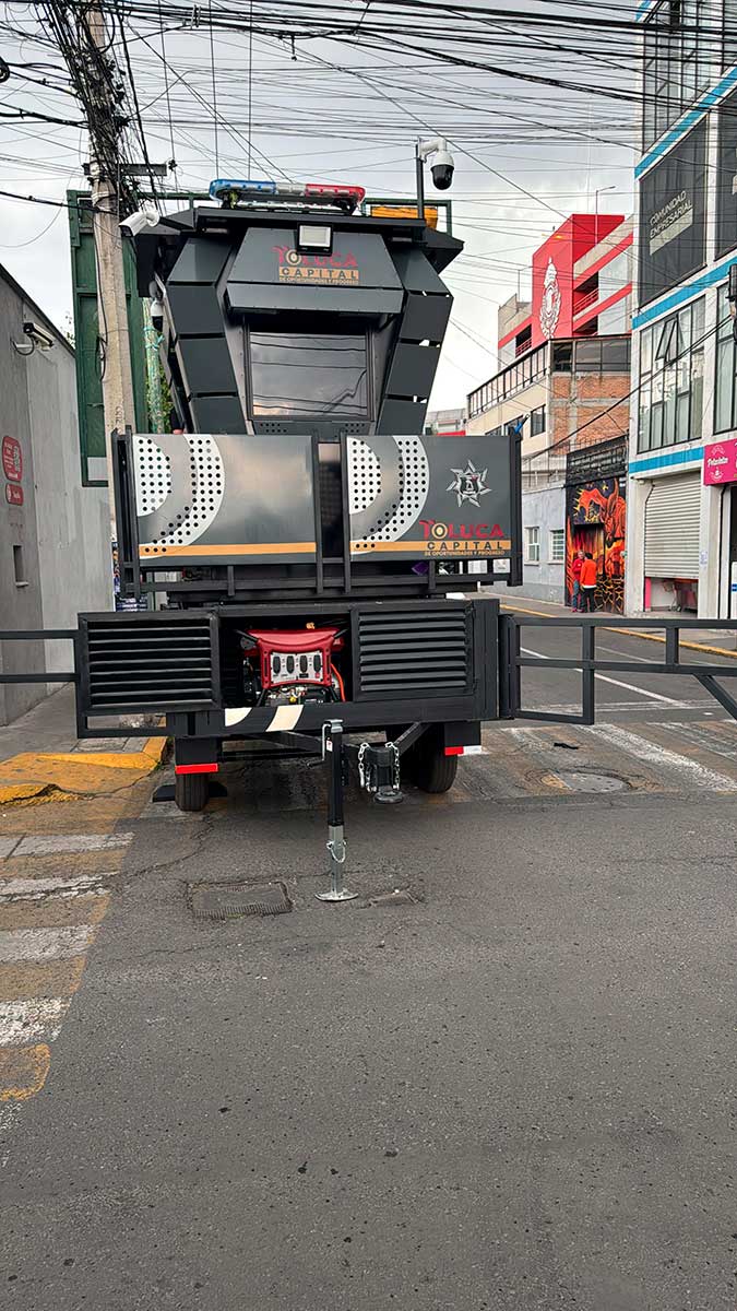 Toluca adquiere torres de videovigilancia.