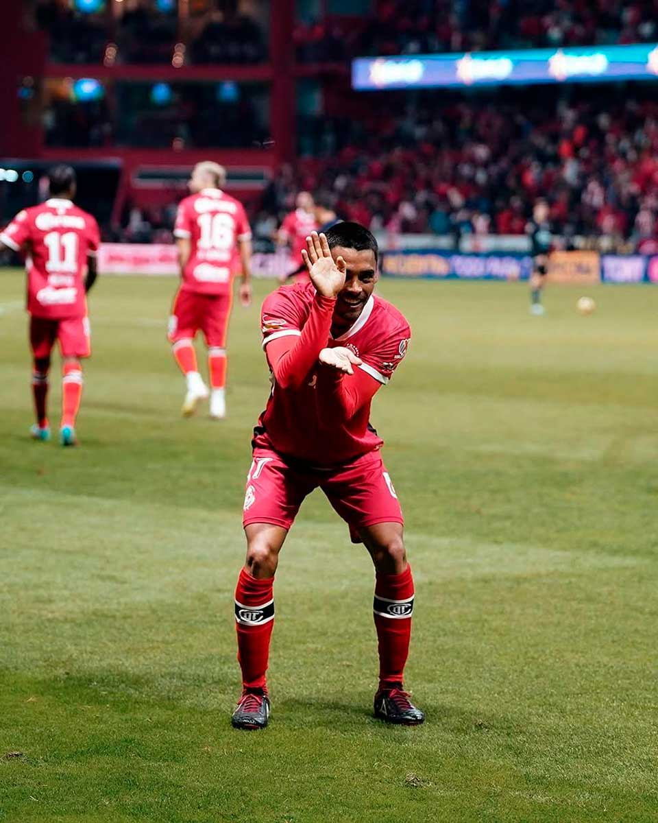 Bryan García deja al Toluca.