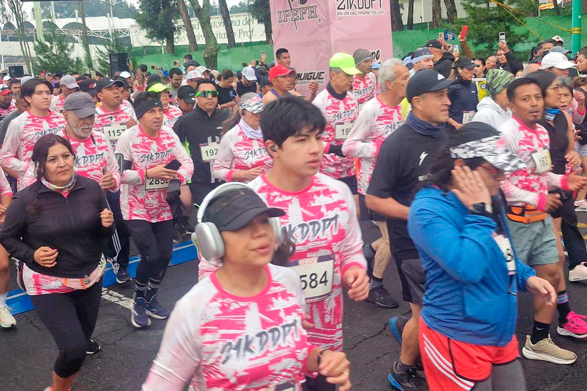 Celebran el Día del Padre en Toluca con Medio Maratón.