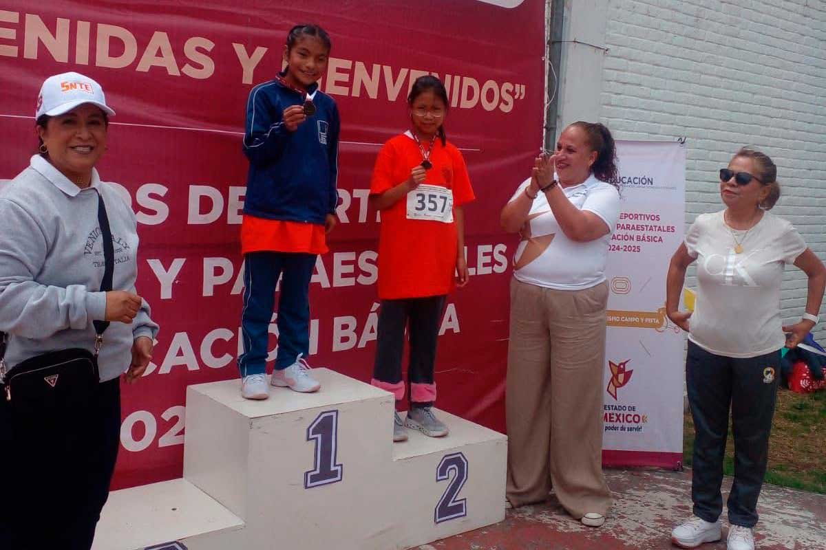 Deportistas de Metepec ganan medallas en los Juegos Estatales y Paraestatales.
