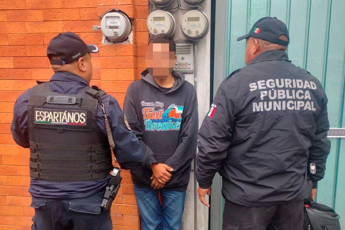 Ocho personas sancionadas por tirar basura en la vía pública en Toluca