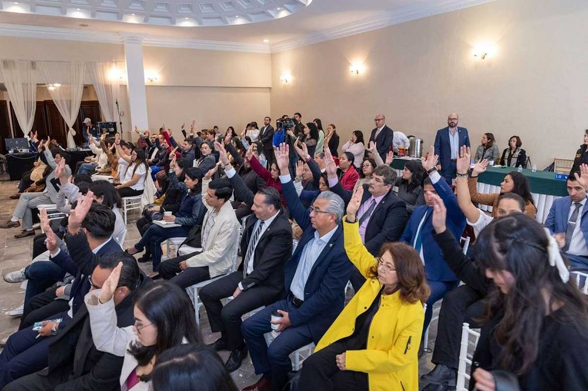 UAEMéx transmite en vivo sesión del Consejo universitario.
