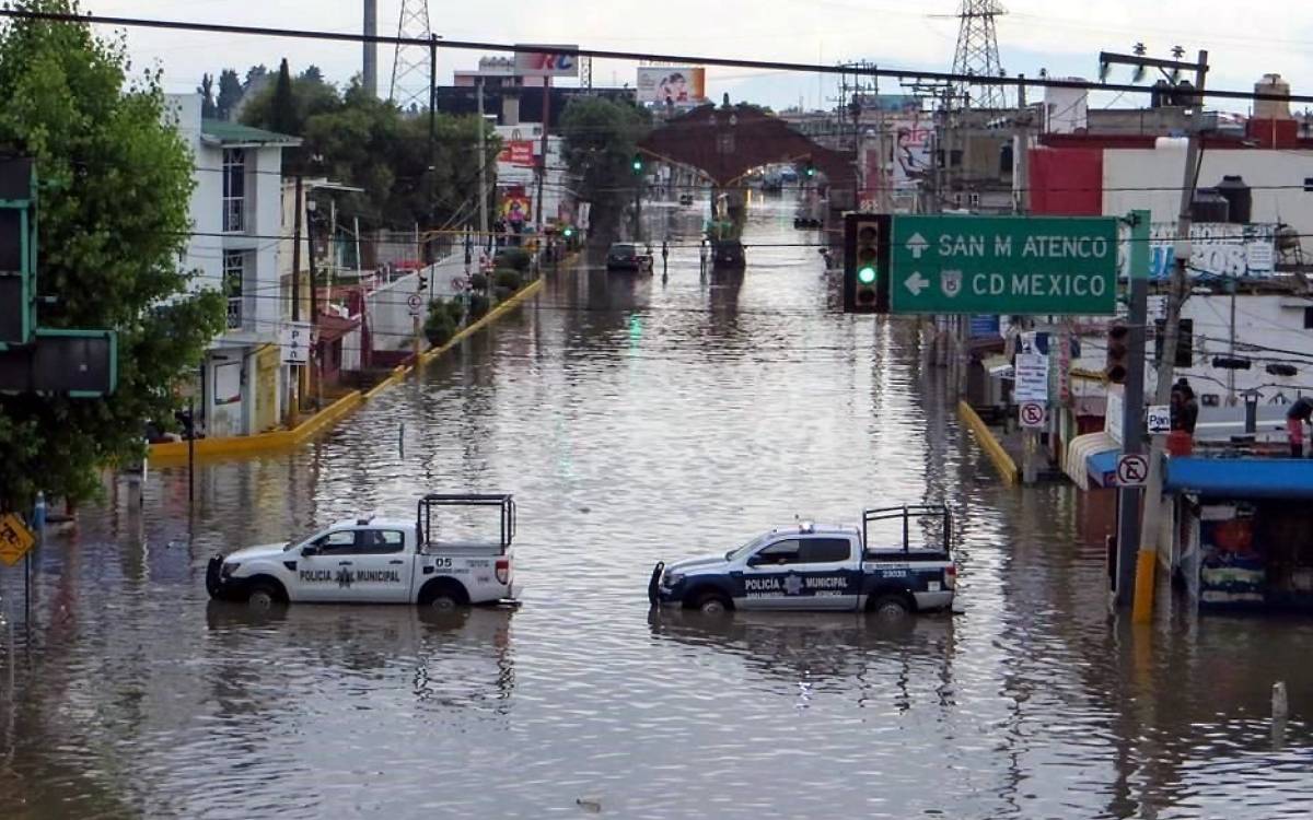 ciere vial por lluvias en san mateo atenco