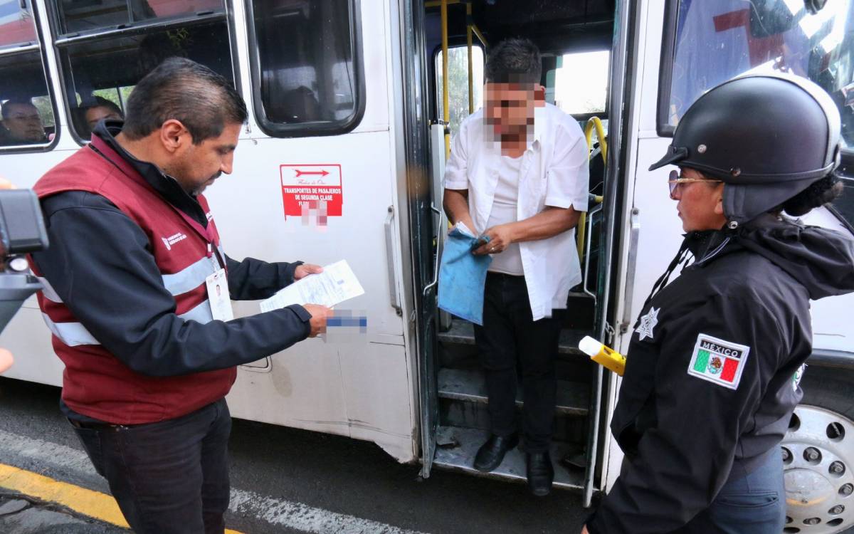 detienen a operadores d etransporte por seguridad en toluca