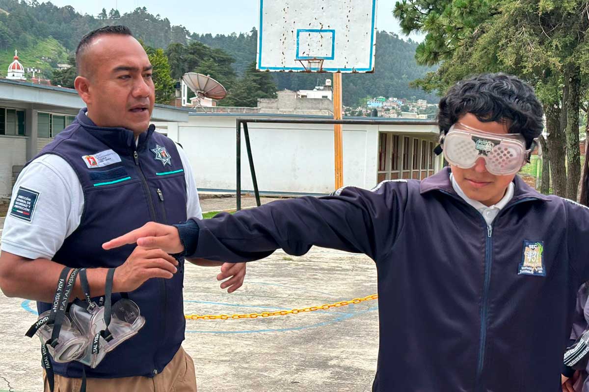 Así se siente manejar ebrio: Toluca conciencia a jóvenes con lentes Fatal Visión
