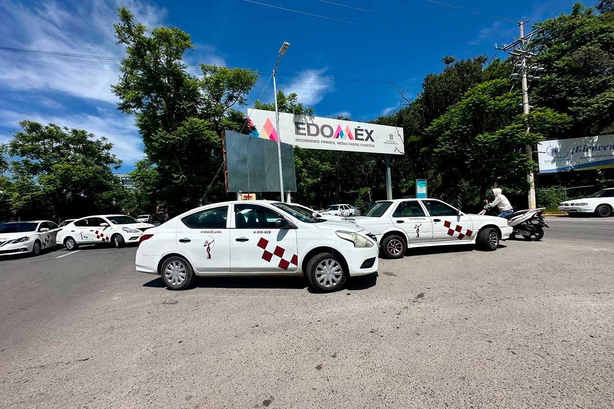 Bloquean accesos al sur del Edomex tras operativo de la Fiscalía