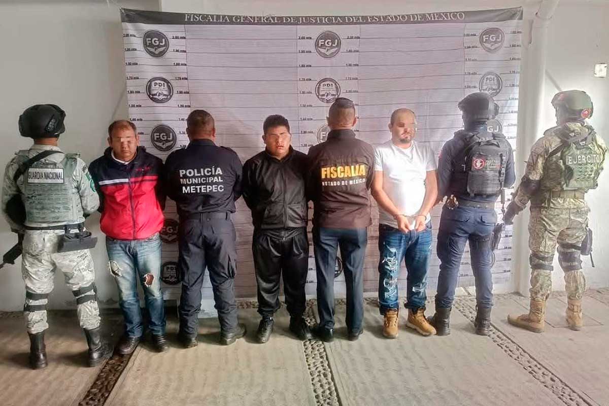 Desarticulan banda dedicada al robo violento de vehículos en Toluca