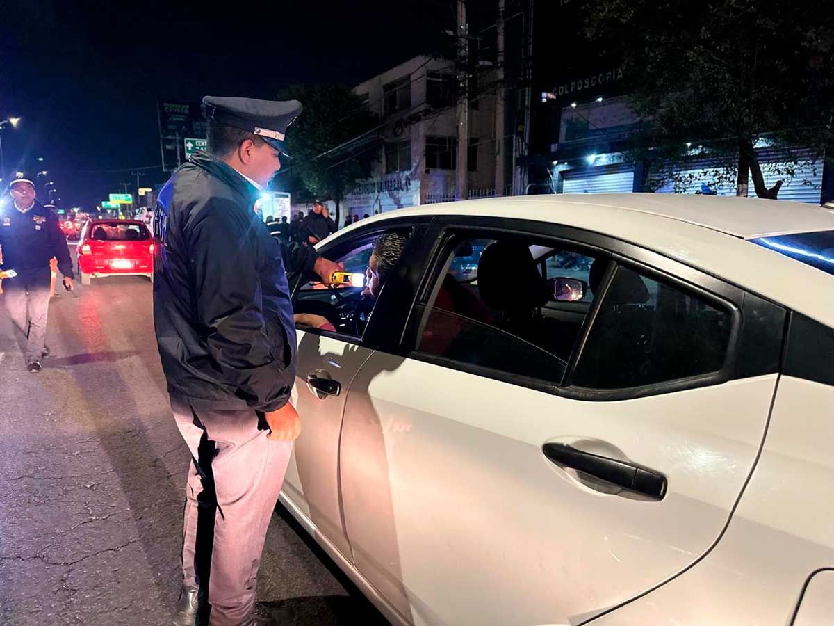 Detectan personas manejando alcoholizadas en Toluca.
