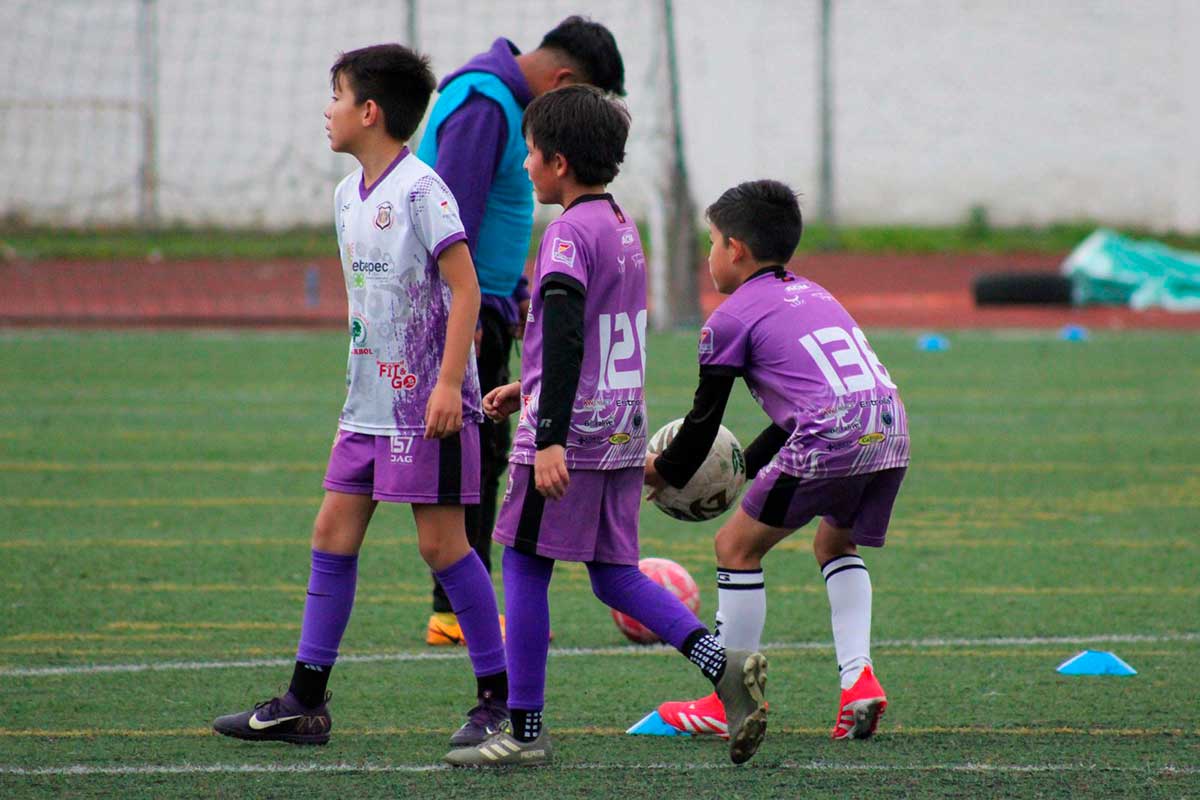 Inicia pretemporada de verano con Artesanos de Metepec: formación integral para jóvenes talentos