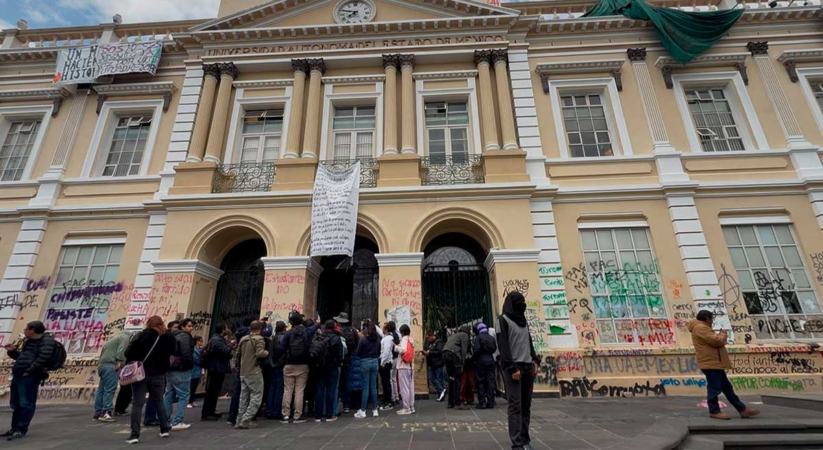 Paristas estudiantes de la UAEMéx denuncian falta de diálogo con candidatas a rectoría.