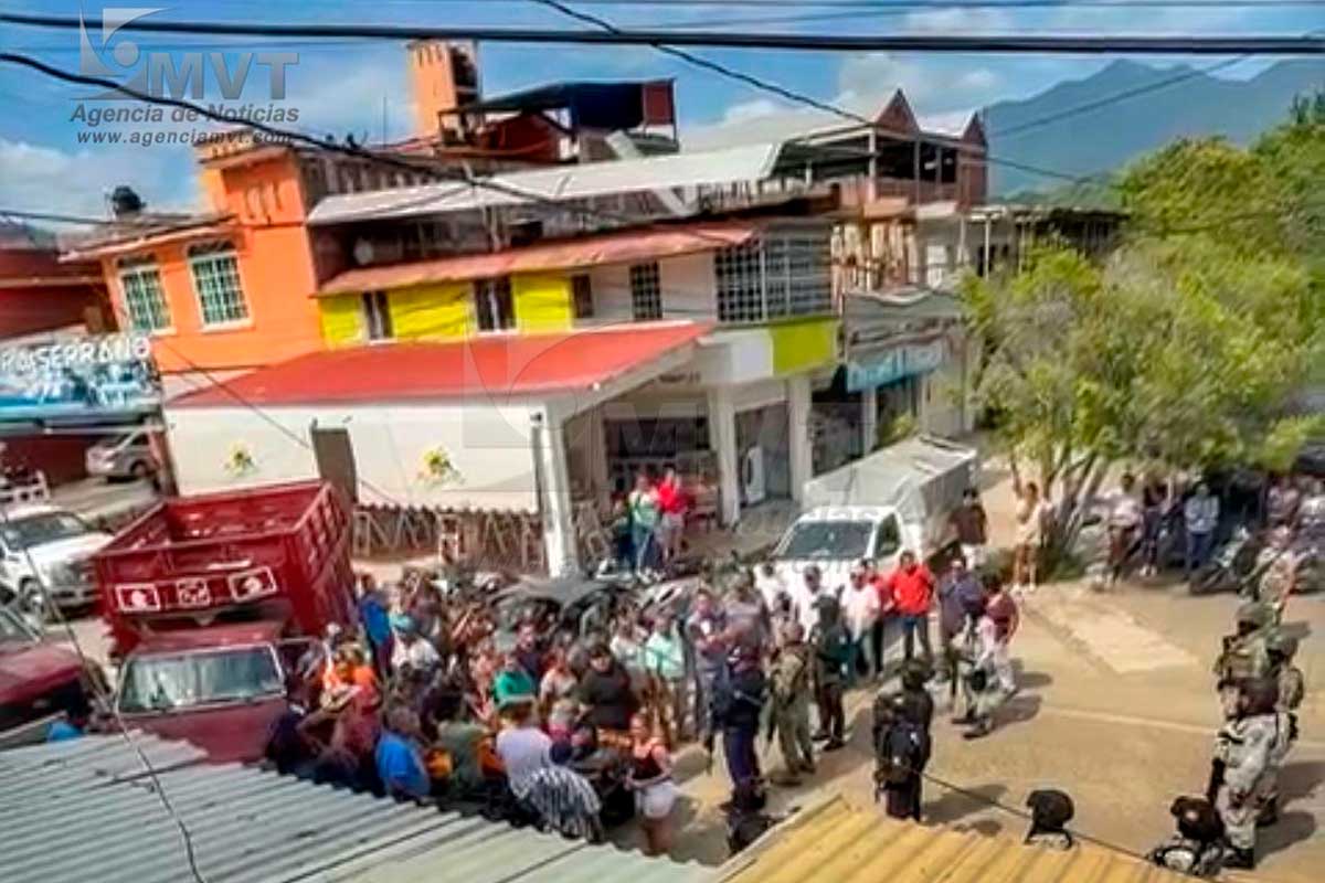Pobladores del Sur del Edoméx Retienen a Elementos de Seguridad Durante Operativos