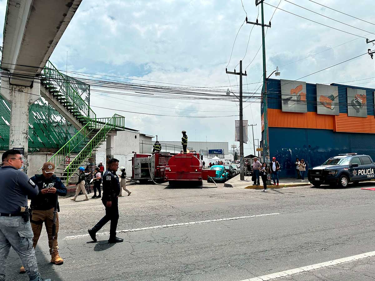 Realizan en Toluca simulacro de emergencia química.