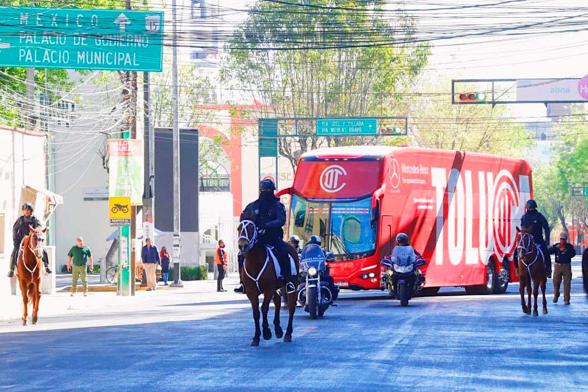 Regresa el futbol al estadio Nemesio Diez y con ello un amplio operativo de seguridad