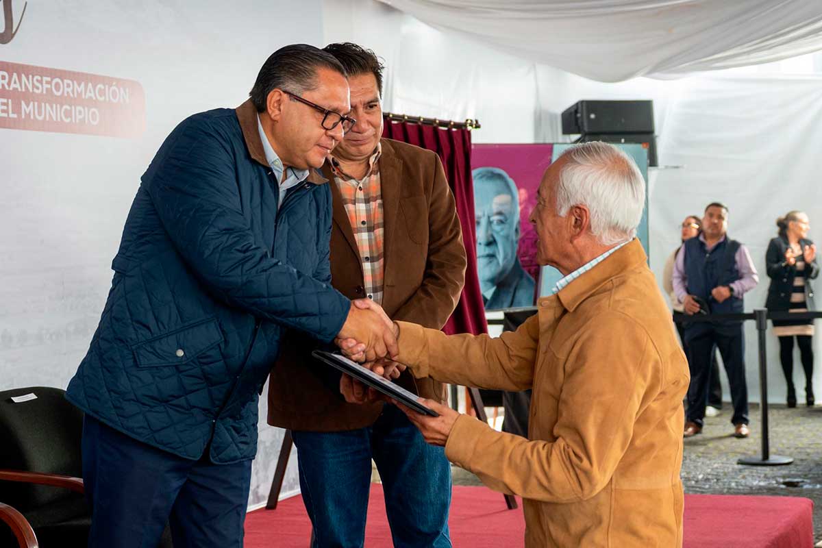Ricardo Moreno reconoce a OAyST.