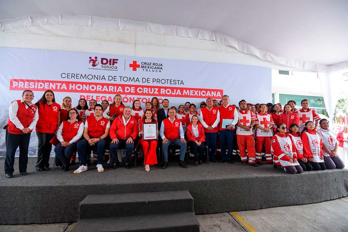 Rocío Pegueros asume como presidenta honoraría de Cruz Roja Toluca.