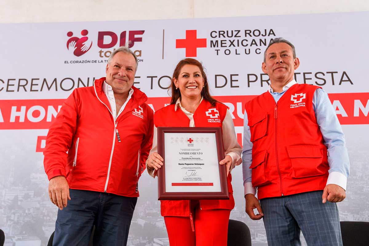 Rocío Pegueros asume como presidenta honoraria de Cruz Roja Toluca