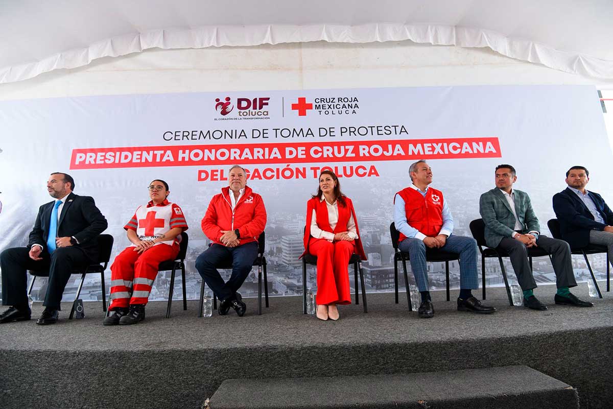 Rocío Pegueros asume como presidenta honoraría de Cruz Roja Toluca.