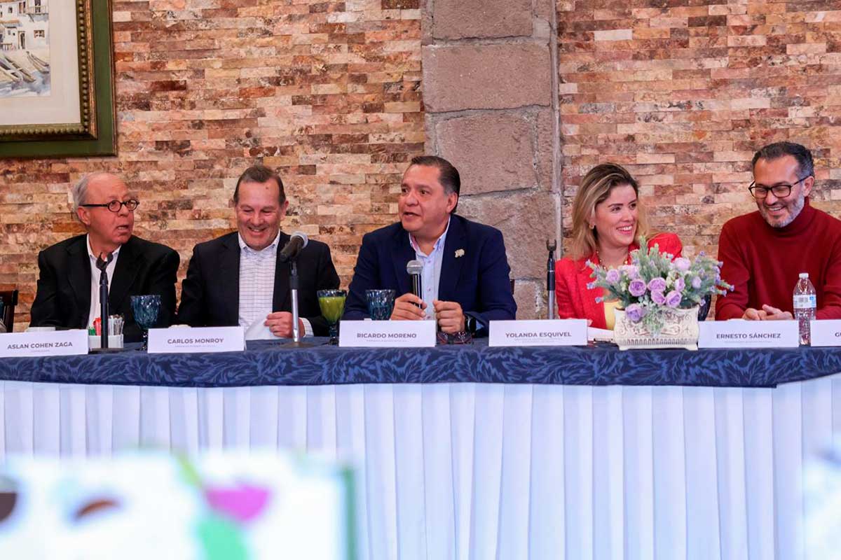 Ricardo Moreno presidente municipal de Toluca en evento.