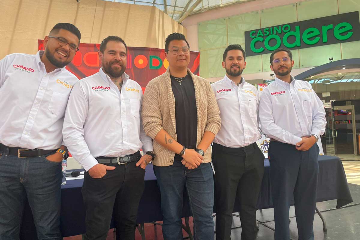 Toluca se llena de sabor con la 4ta Expo Chorizo y Mezcal en el Centro Tolzú