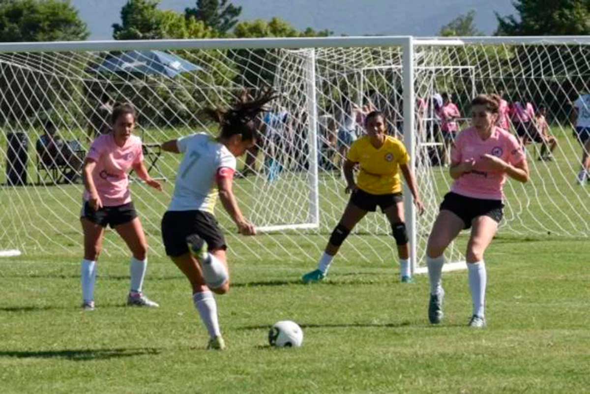 Se llevará a cabo el primer Torneo de Futbol 7 Femenil en Zinacantepec.