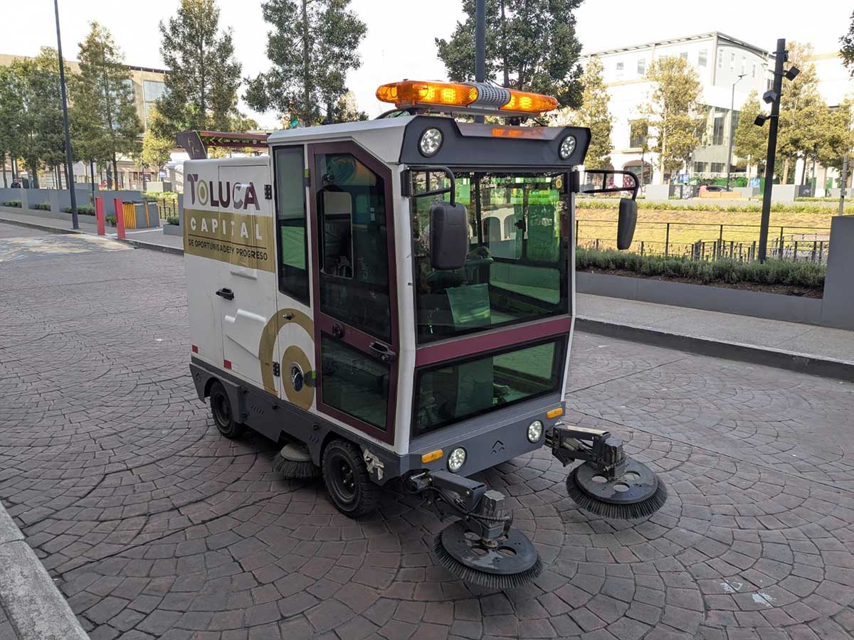 Barredora eléctrica en Toluca.