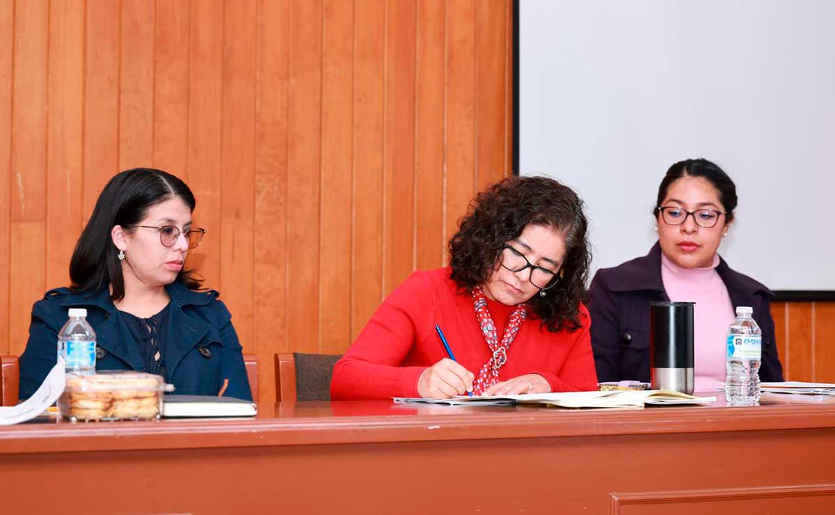 La rectora de la UAEMéx en la Facultad de Ciencias de la Conducta.