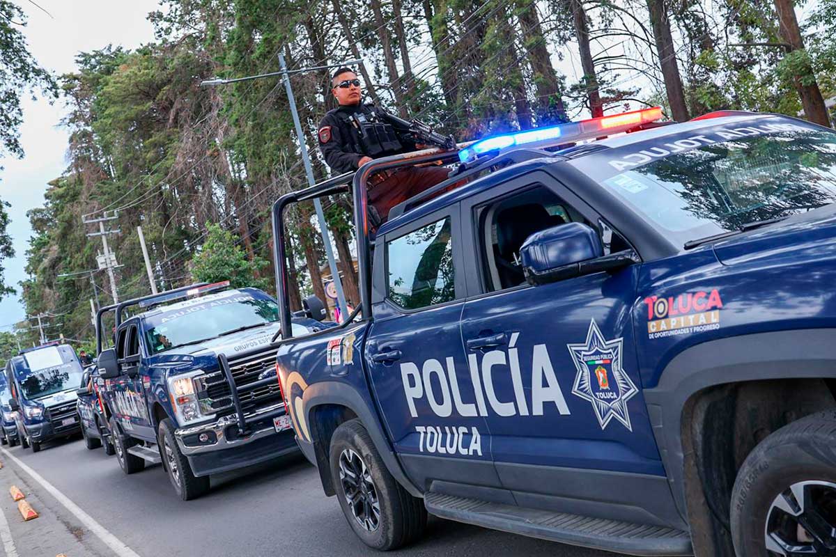 El gobierno de Toluca retira a comerciantes ambulantes de puntos concurridos de la ciudad.