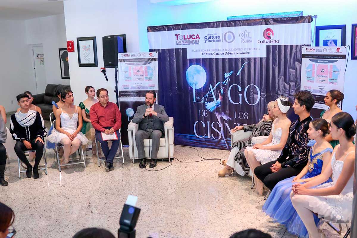 Toluca invita a ver el Lago de los Cisnes e el Teatro Morelos.