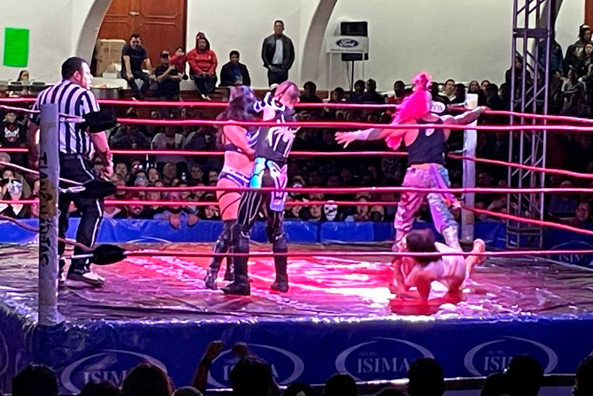 Regresa El Patrón Alberto a Toluca con gran función de lucha libre en el Salón Rojo