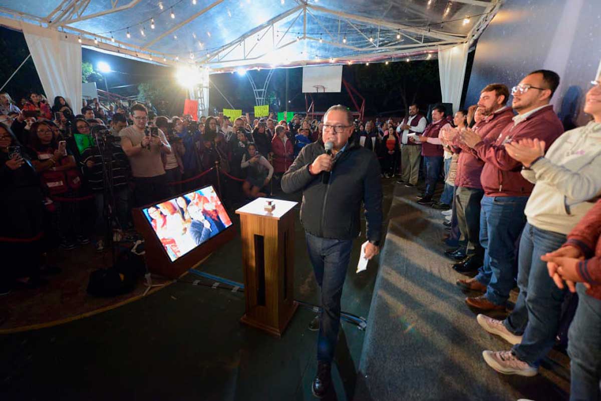 Ricardo Moreno lleva 600 luminarias a Rancho La Mora con el programa Toluca se llena de luz