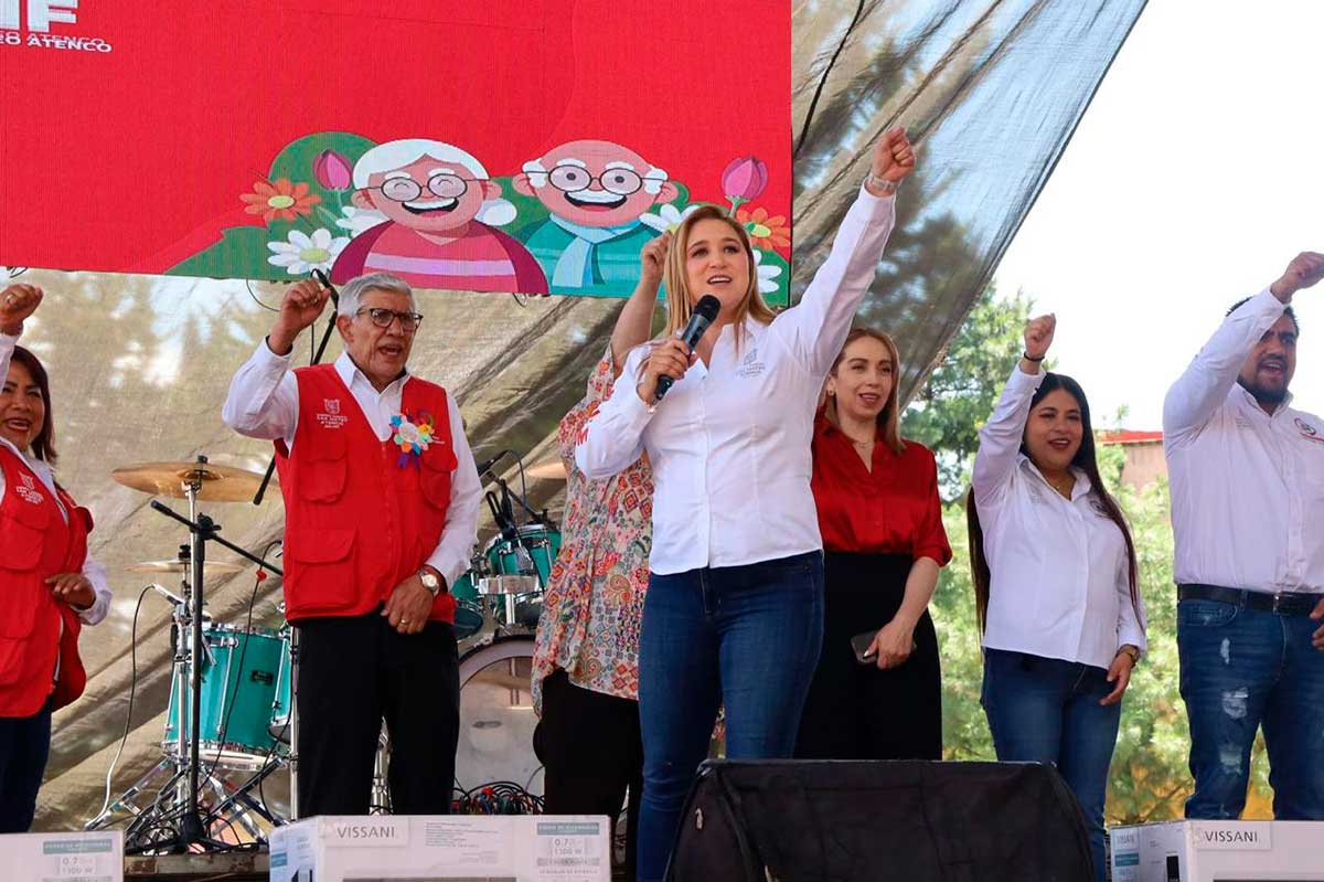 San Mateo Atenco celebra a sus adultos mayores.