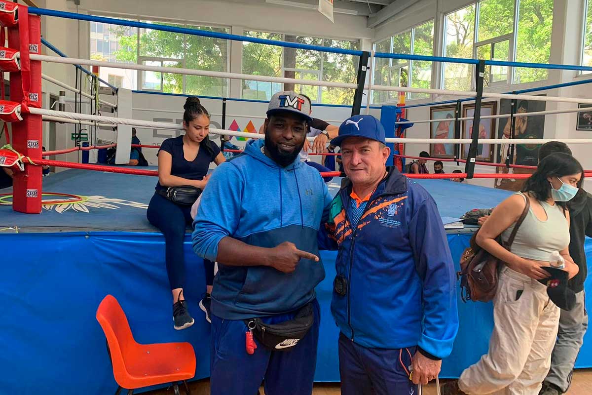 CMB reconoce la trayectoria del entrenador Carlos Duarte en el Estado de México