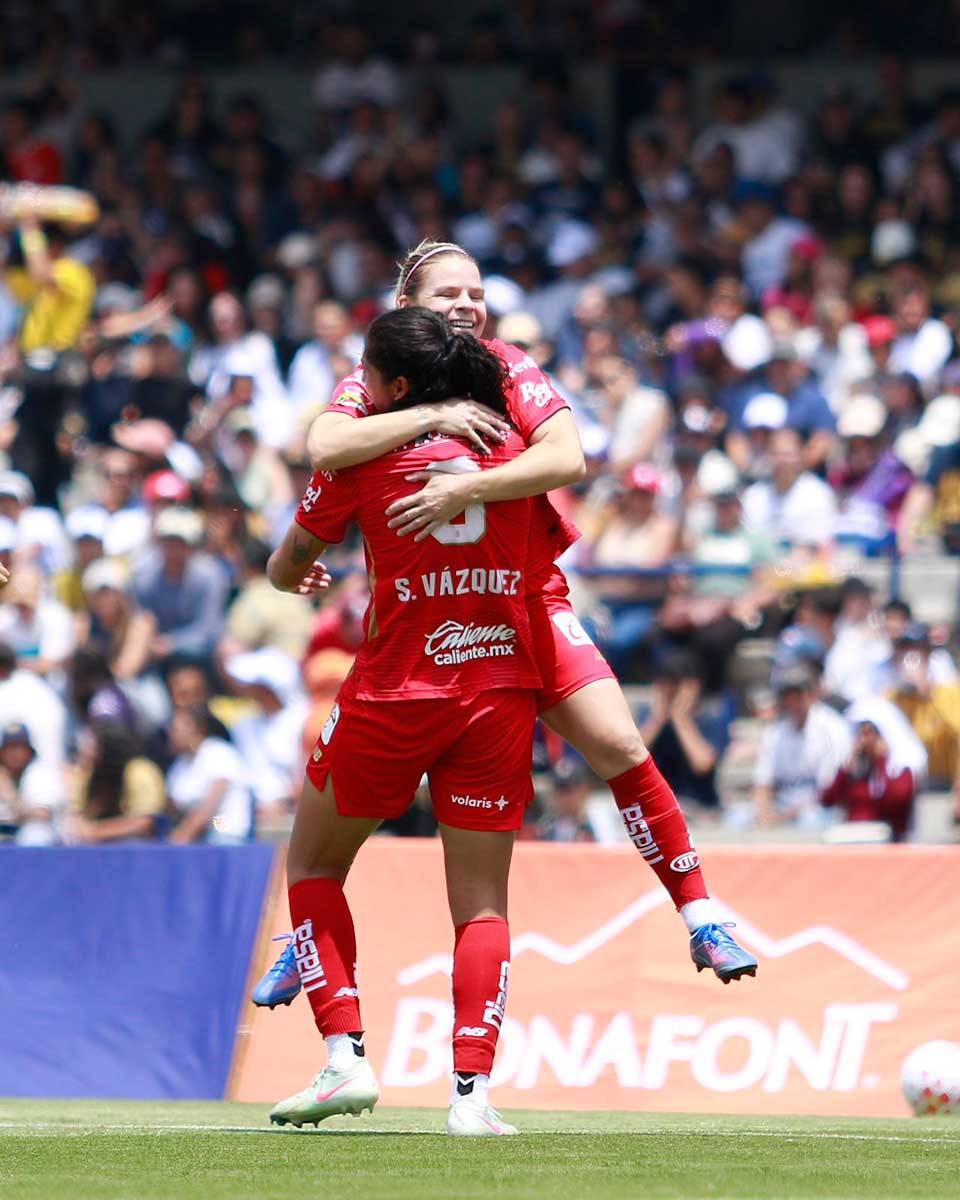 Diablas Rojas del Toluca vencen a Pumas.