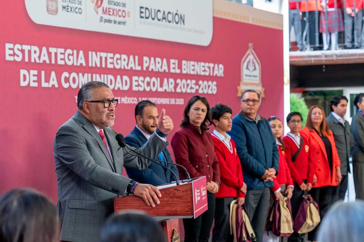Ricardo Moreno reconoce el compromiso del gobierno del Edomex con la educación.