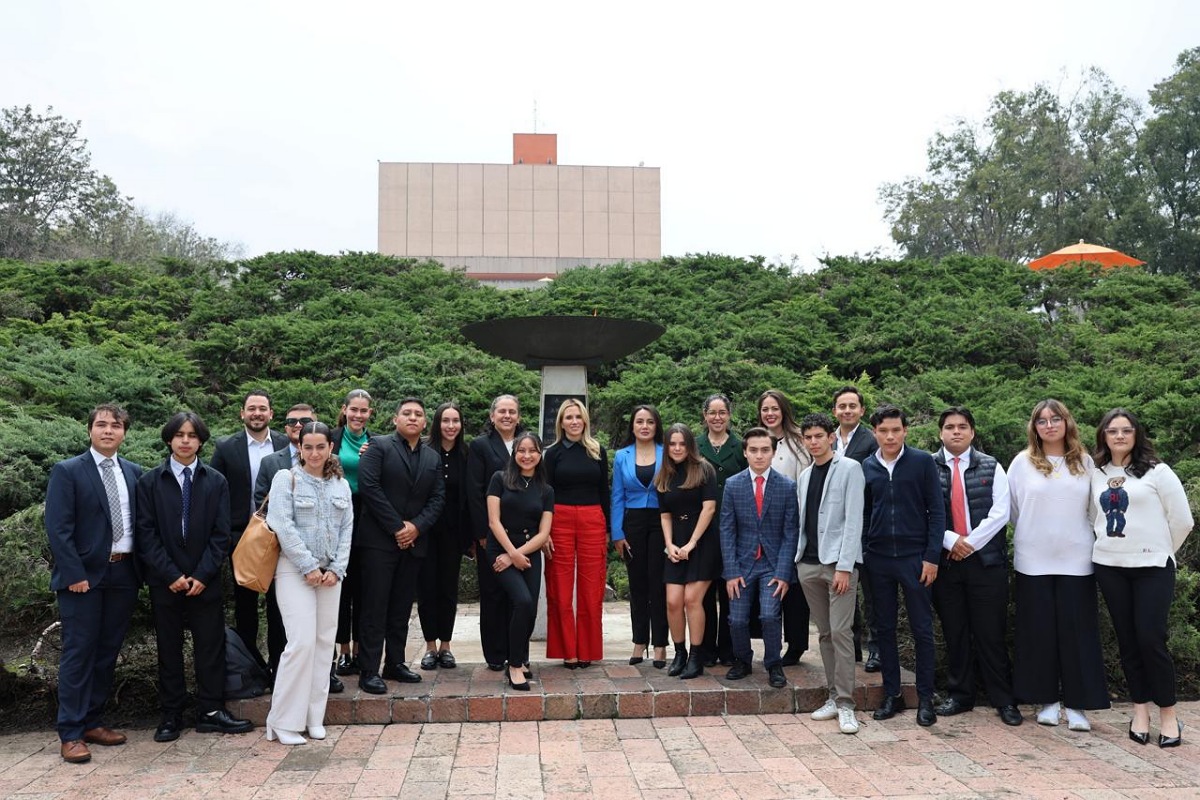 Romina Contreras visita la Universidad Anáhuac
