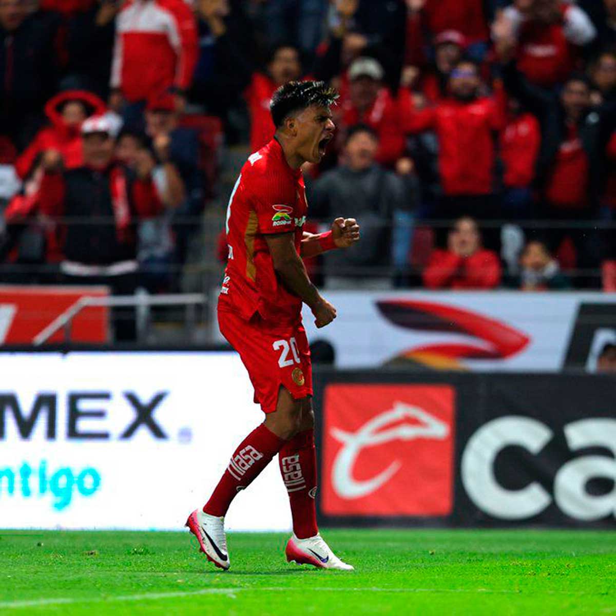 Toluca vence a Puebla 3-1.
