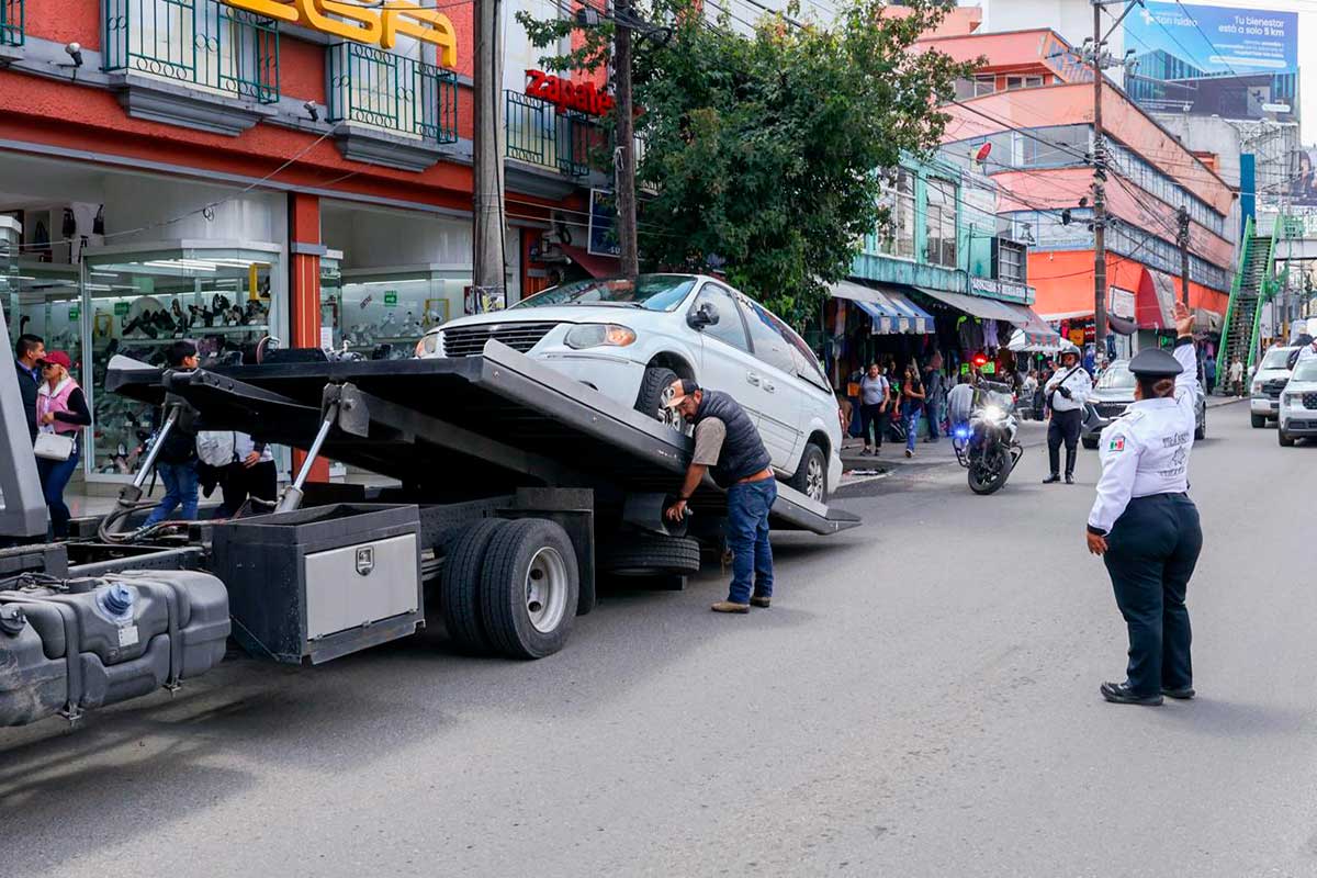 Toluca implementará operativos durante la Feria y Festival Cultural Alfeñique 2025.
