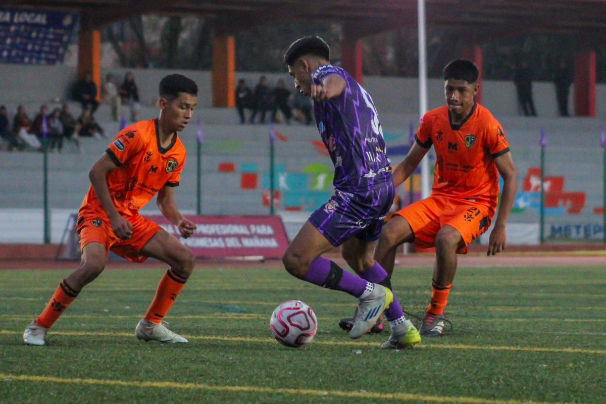 Artesanos de Metepec no suelta el liderato: vence 4-3 a Izcalli en la Liga Premier Serie B