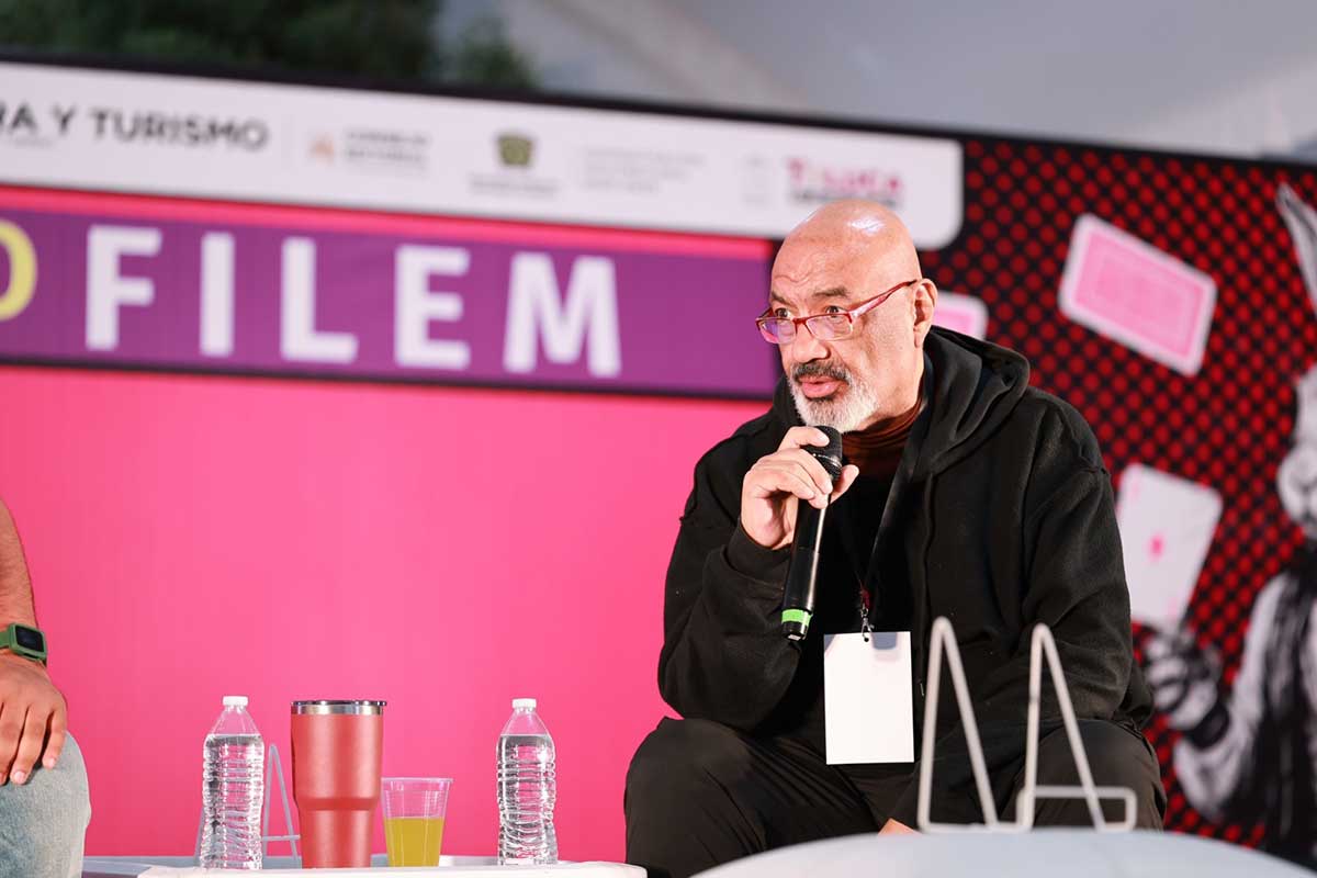 Edgar Clement comparte su visión sobre la narrativa gráfica mexicana en la FILEM 2025