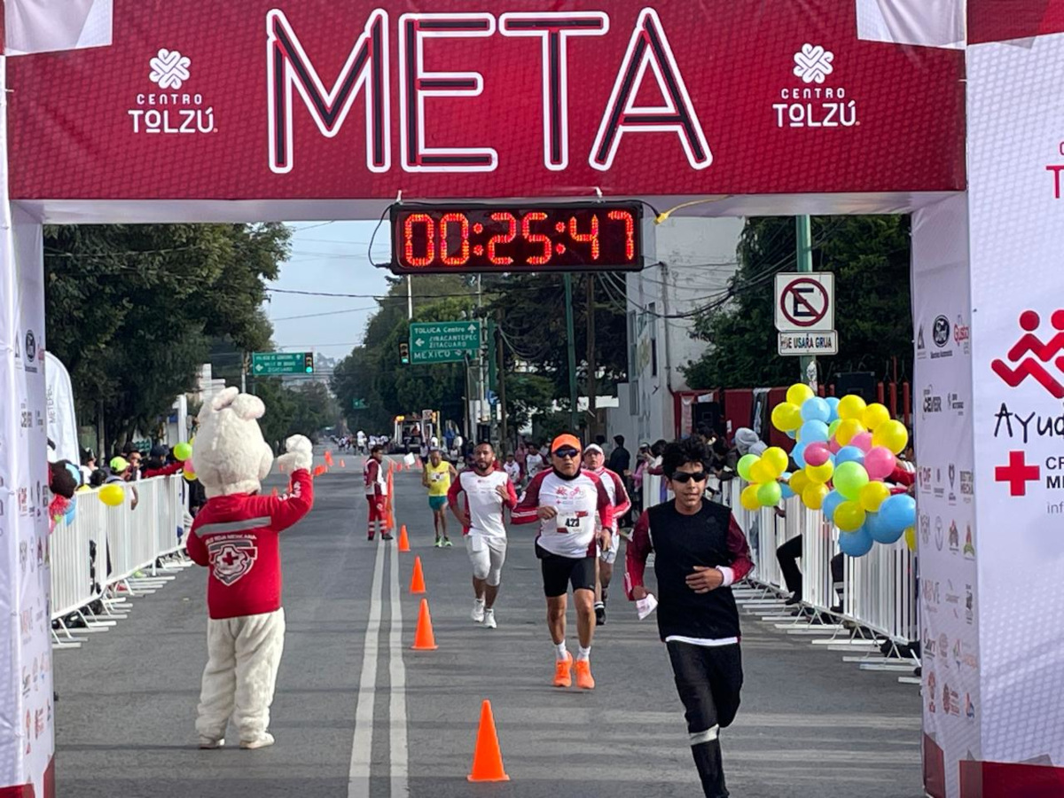 Éxito total en la 12ª Carrera “Ayudar Nos Mueve” de la Cruz Roja Toluca