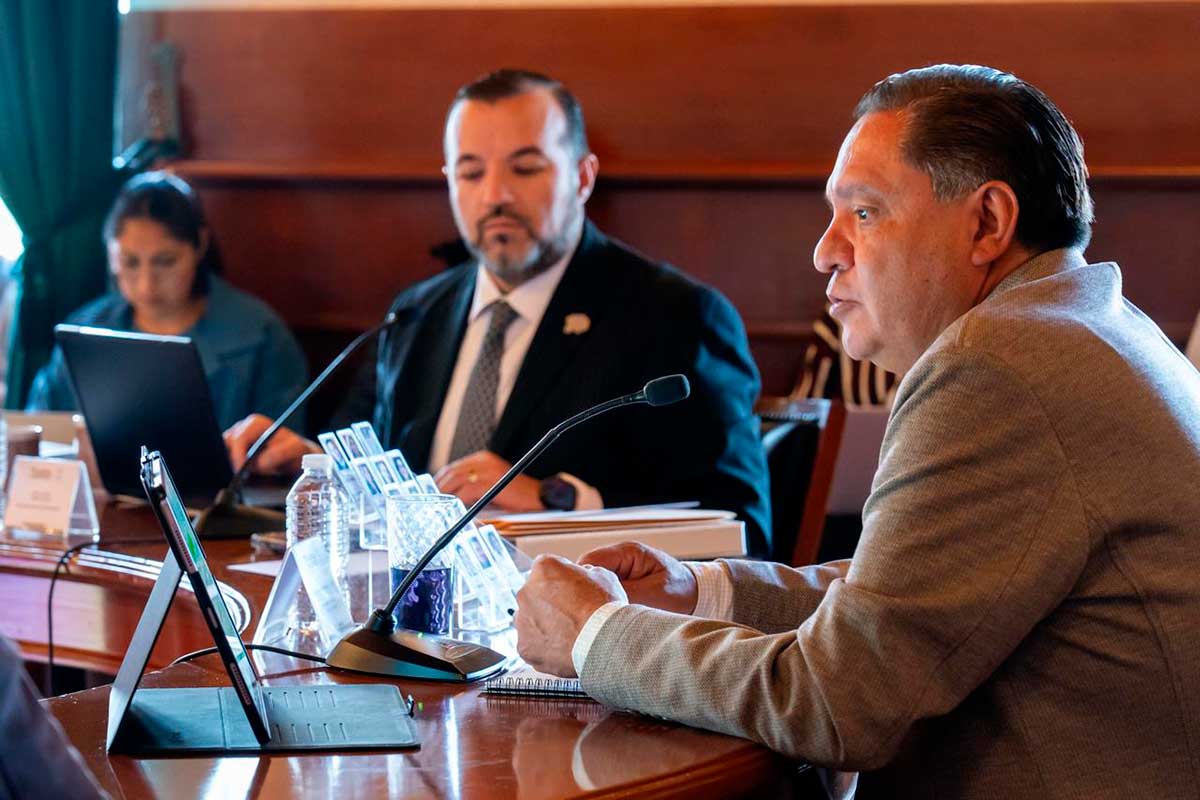 Gobierno de Toluca en sesión de cabildo.