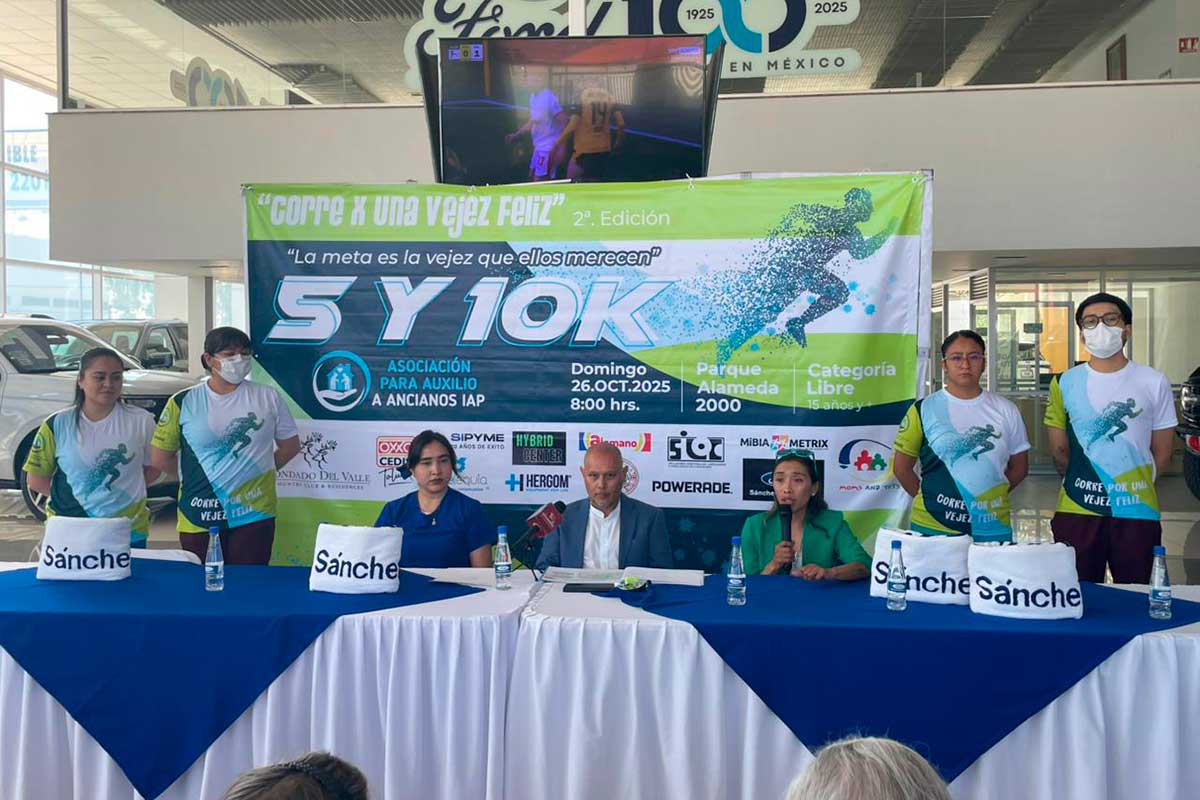 Convocan a participar en la carrera "Por una vejez feliz" en Toluca.