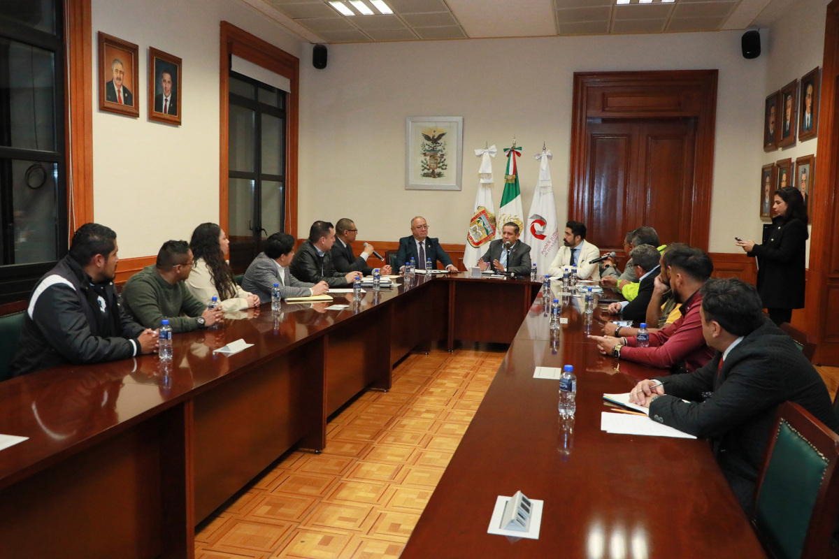 El magistrado presidente del poder judicial impulsa la justicia cercana con abogados y abpgadas del Edomex.