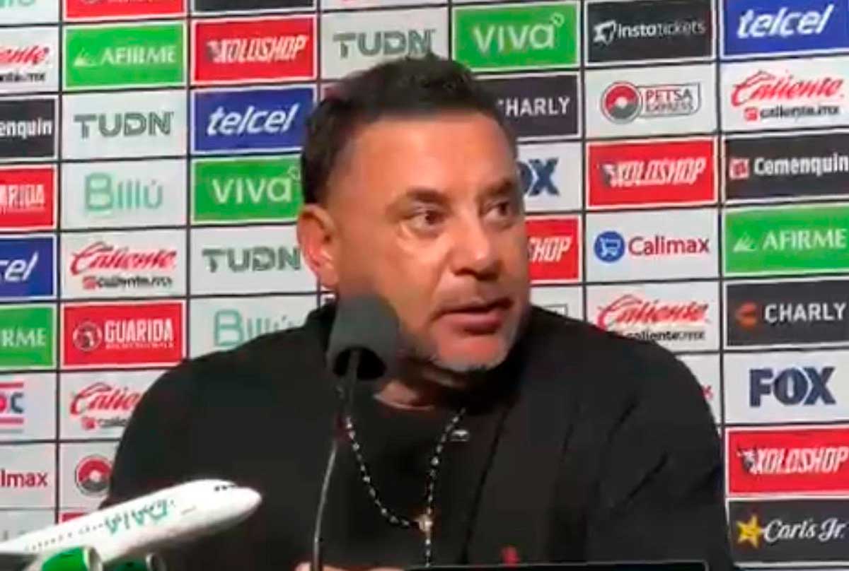 Mohamed califica como “chato y aburrido” el empate de Toluca ante Xolos