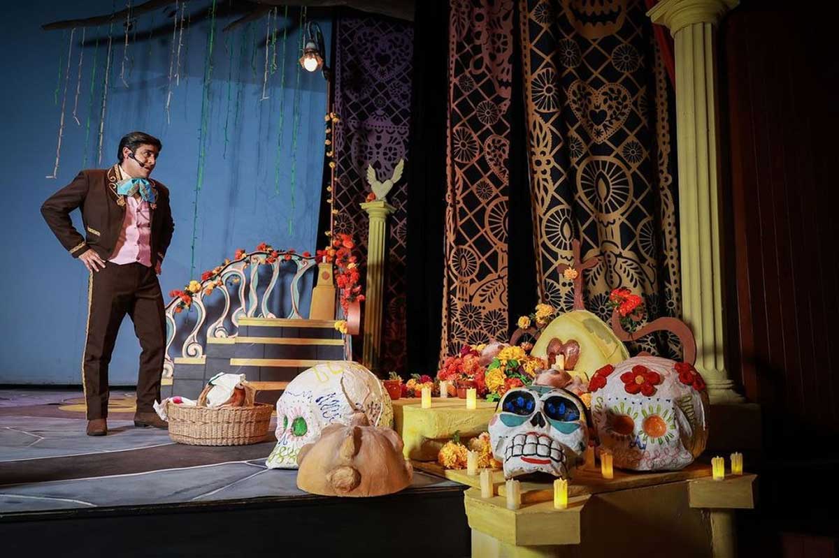 “Panteón de Amores”: tradición, arte y memoria en el Día de Muertos con la UAEMéx