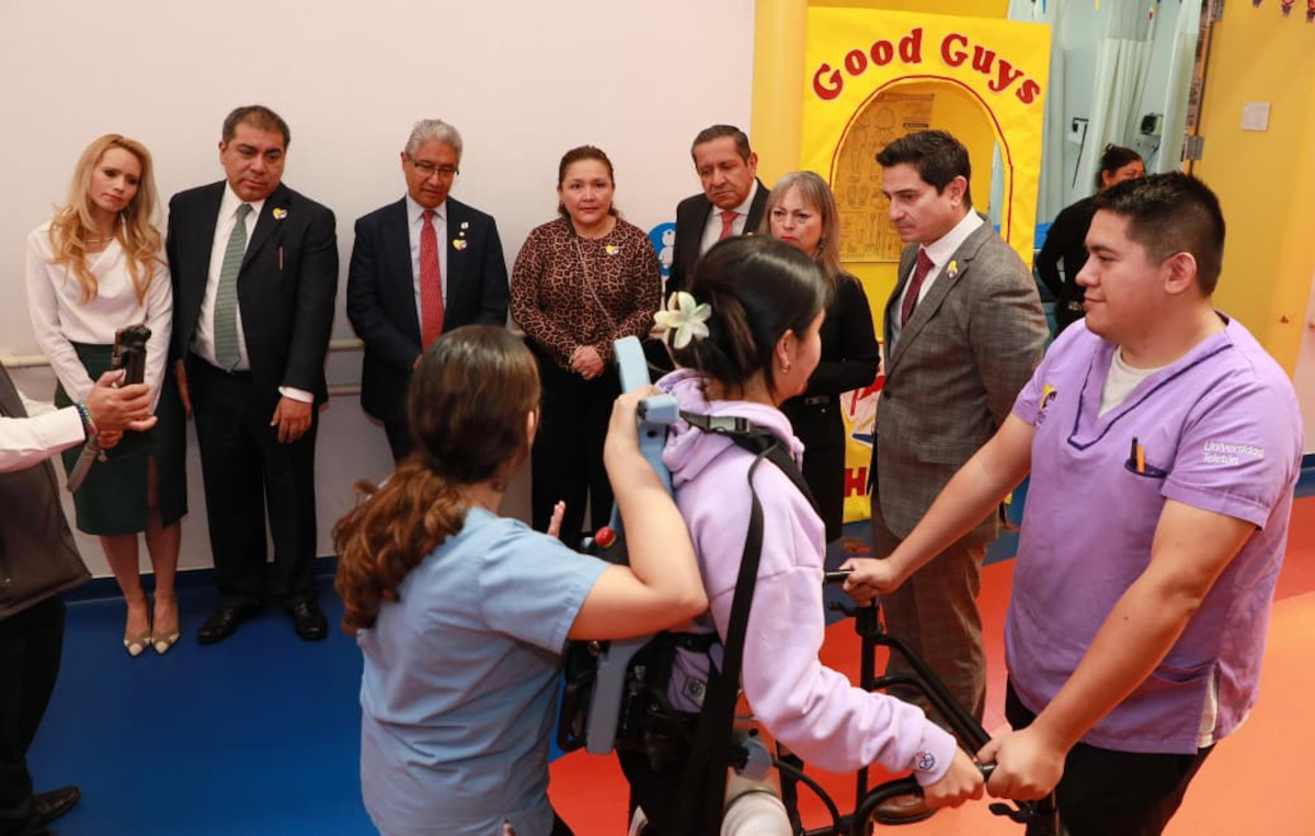 PJEdomex dona 12 millones de pesos a la Fundación Teletón.