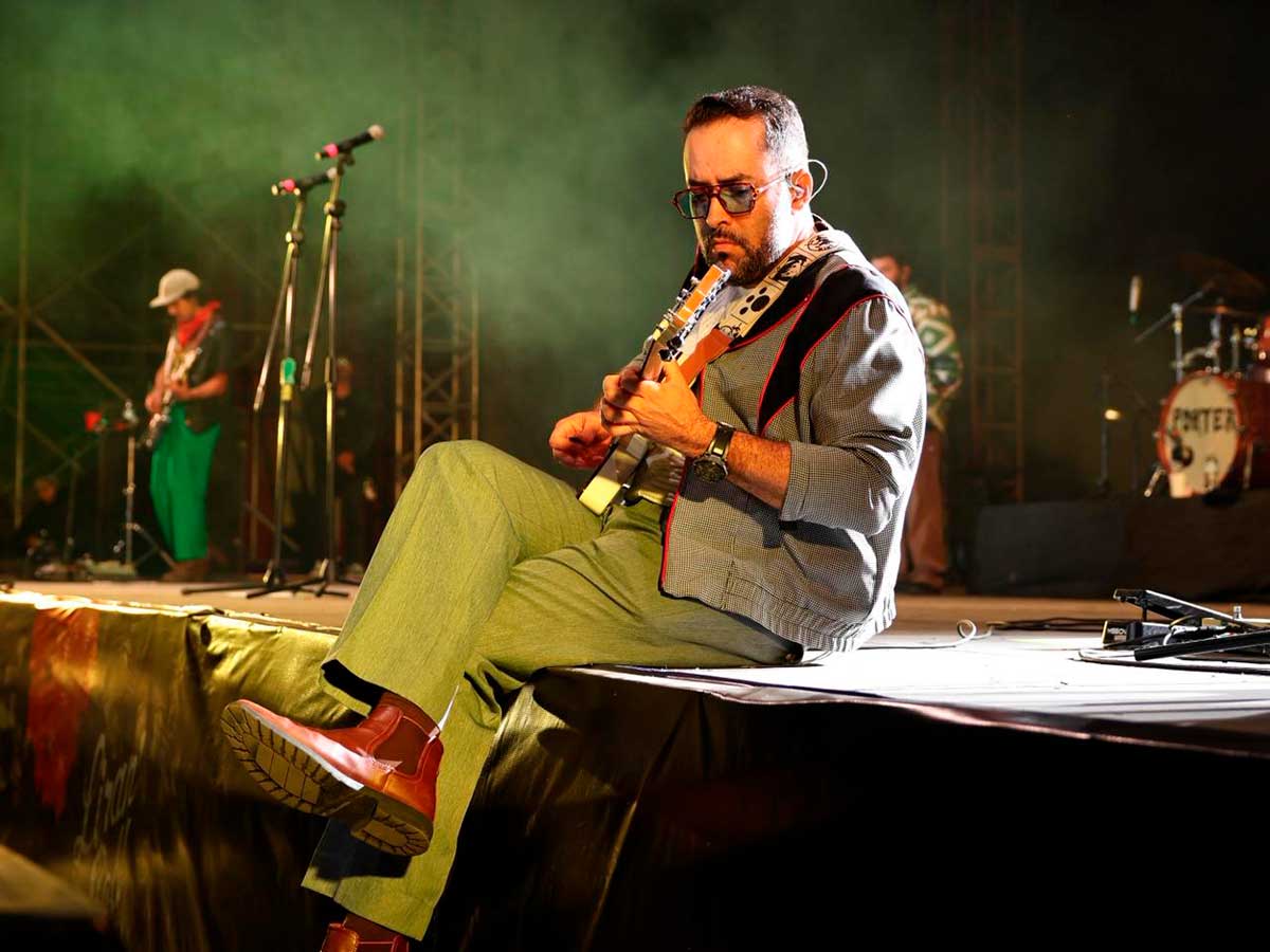 La banda de rock independiente Porter hace vibrar a Toluca.