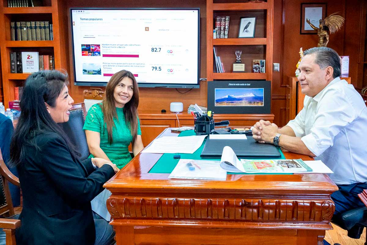 Ricardo Moreno, primer alcalde del país certificado en atención a mujeres víctimas de violencia